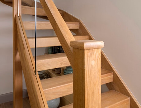 glass staircase balustrade