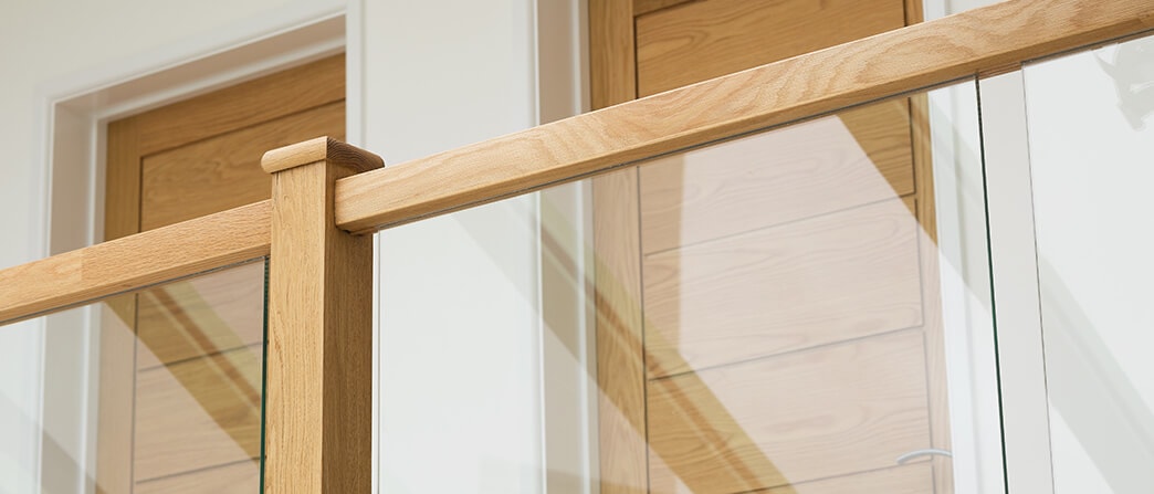 glass landing balustrade