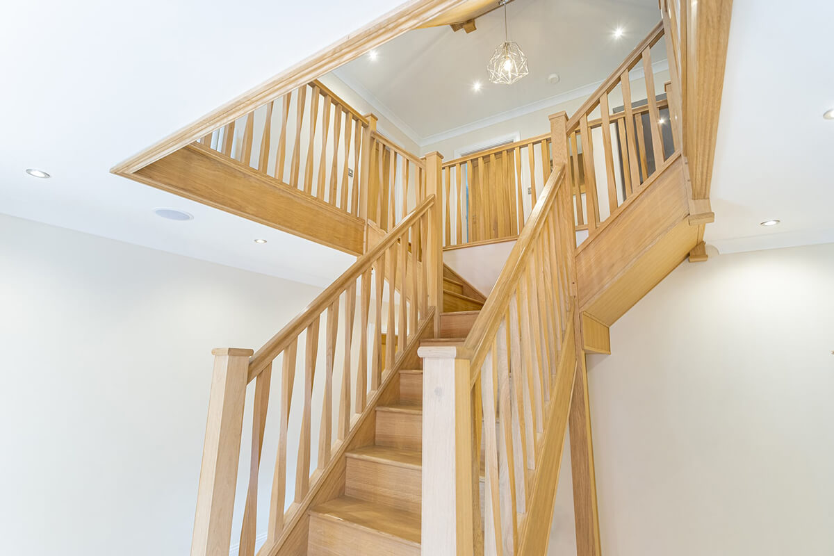 Oak and Glass Staircase Parts Renovation